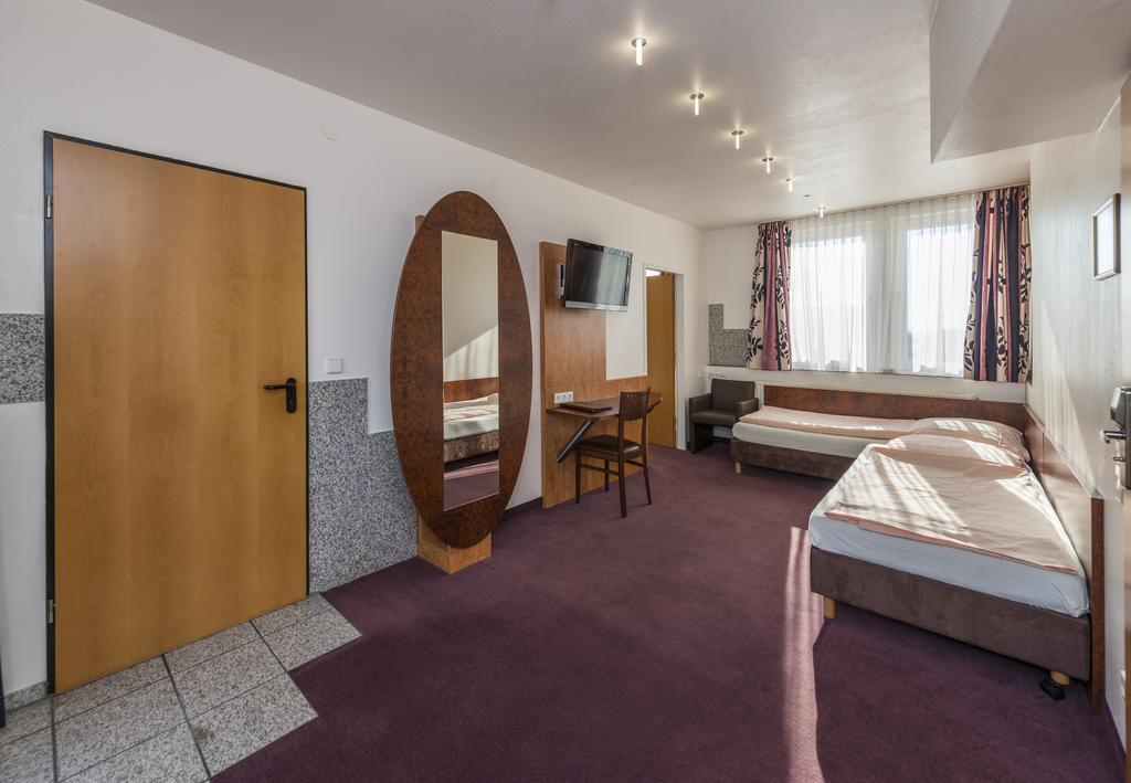 Breslauer Hof Am Dom Hotel Koln Ruang foto